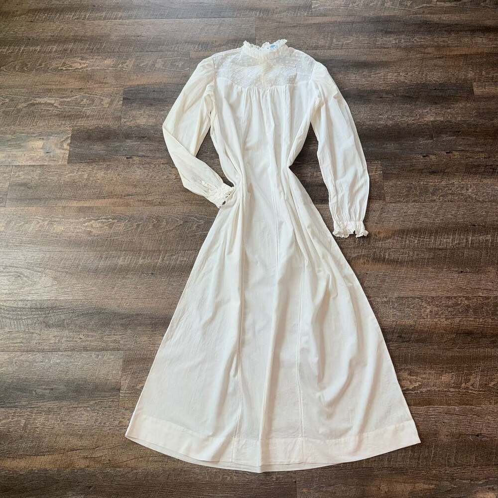Sermoneta White 100% Cotton Victorian Edwardian Style Tea Gown Dress